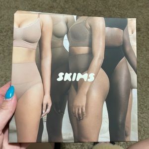 Skims Core Control Thong